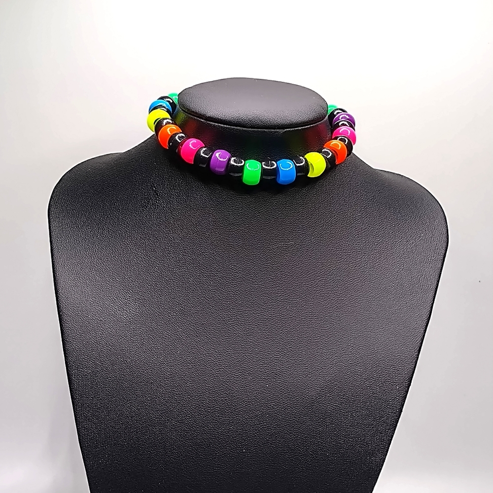 GLOW NECKLACE - Picture 8 of 16